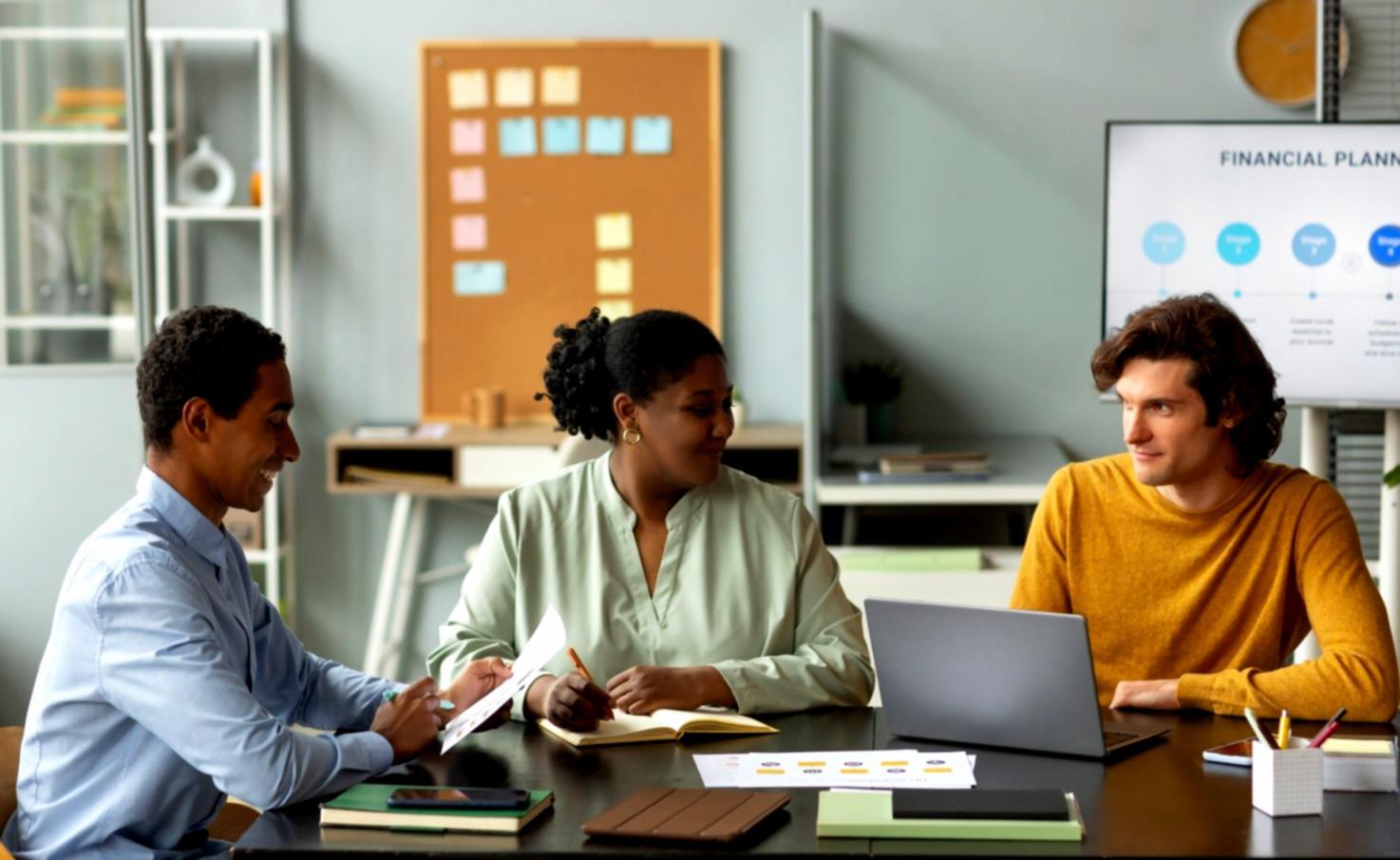 Budget-Planung mit verschiedenen Kategorien und Notizen